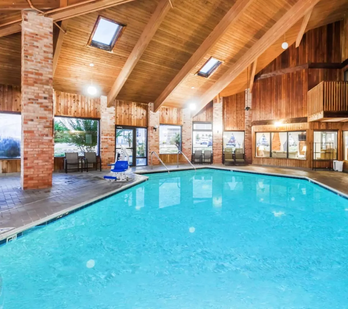 Baymont by Wyndham Jackson, room with private jacuzzi, photo 3