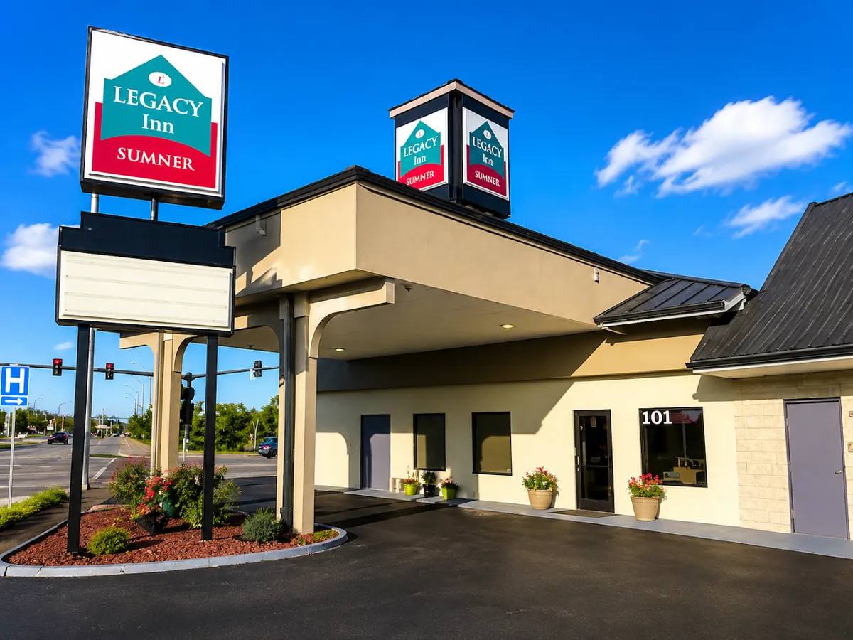 Legacy Inn Sumner, room with private jacuzzi, photo 4