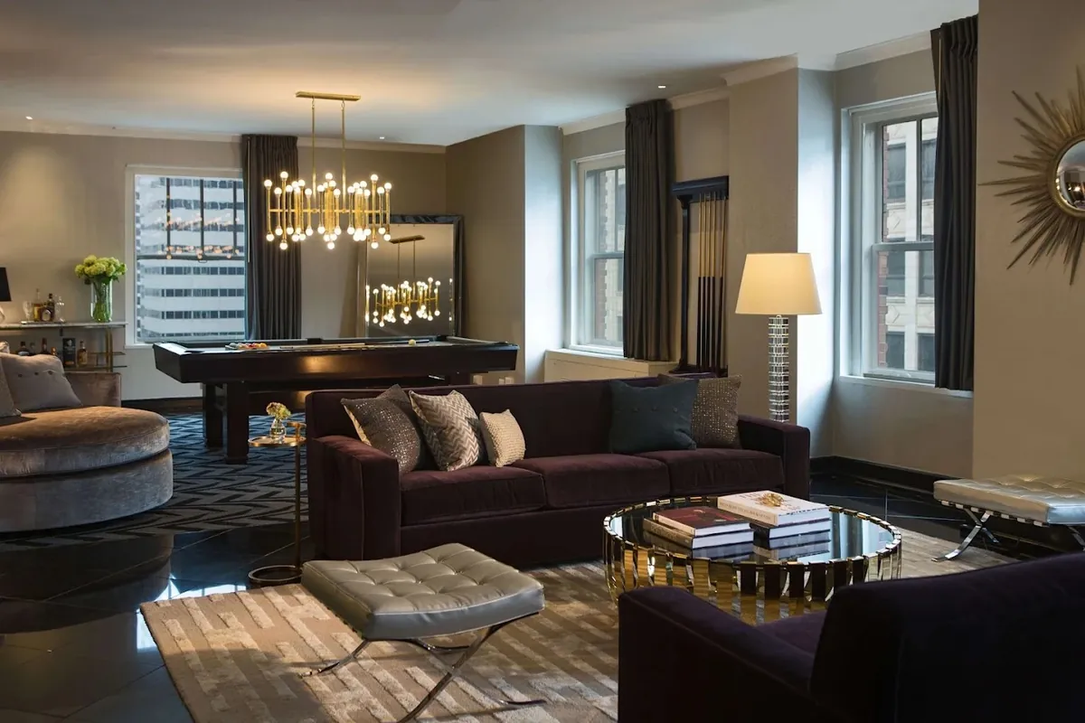 The Allegro Royal Sonesta Hotel Chicago Loop, room with private jacuzzi, photo 3