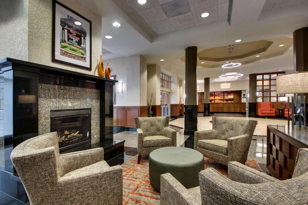 Drury Inn & Suites Charlotte Northlake 3