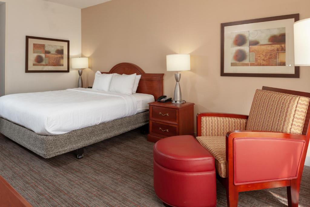 Hilton Garden Inn Charlotte North 2
