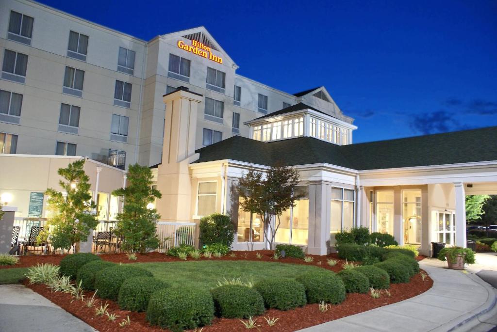 Hilton Garden Inn Charlotte North 4