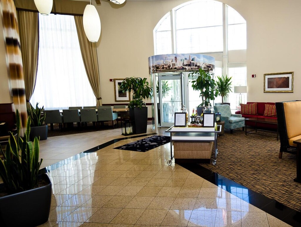 Hilton Garden Inn Charlotte Uptown 4