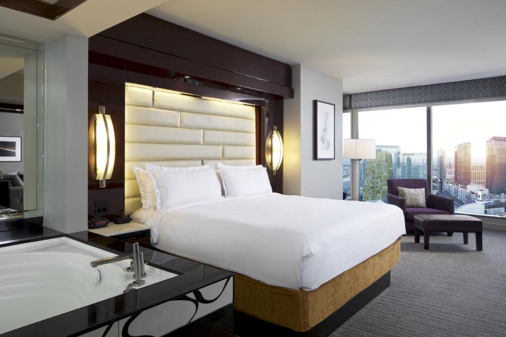 Hilton Grand Vacations Club Elara Center Strip
