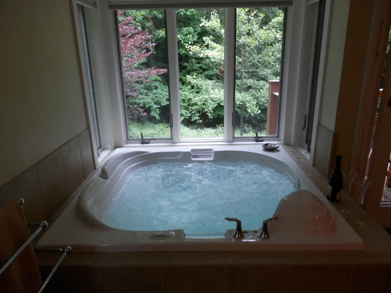 Pigeon Creek Inn 5