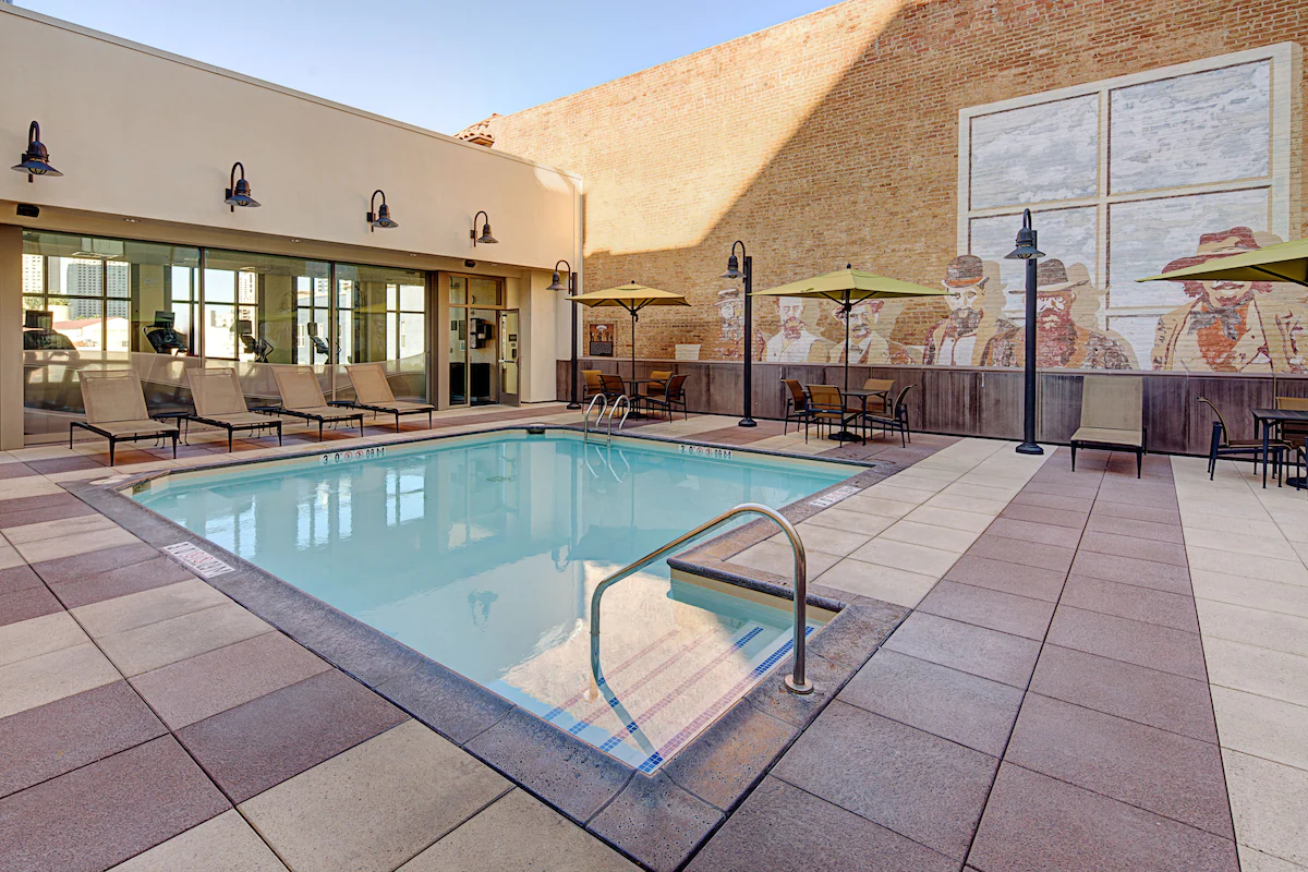 Residence Inn by Marriott San Diego 2