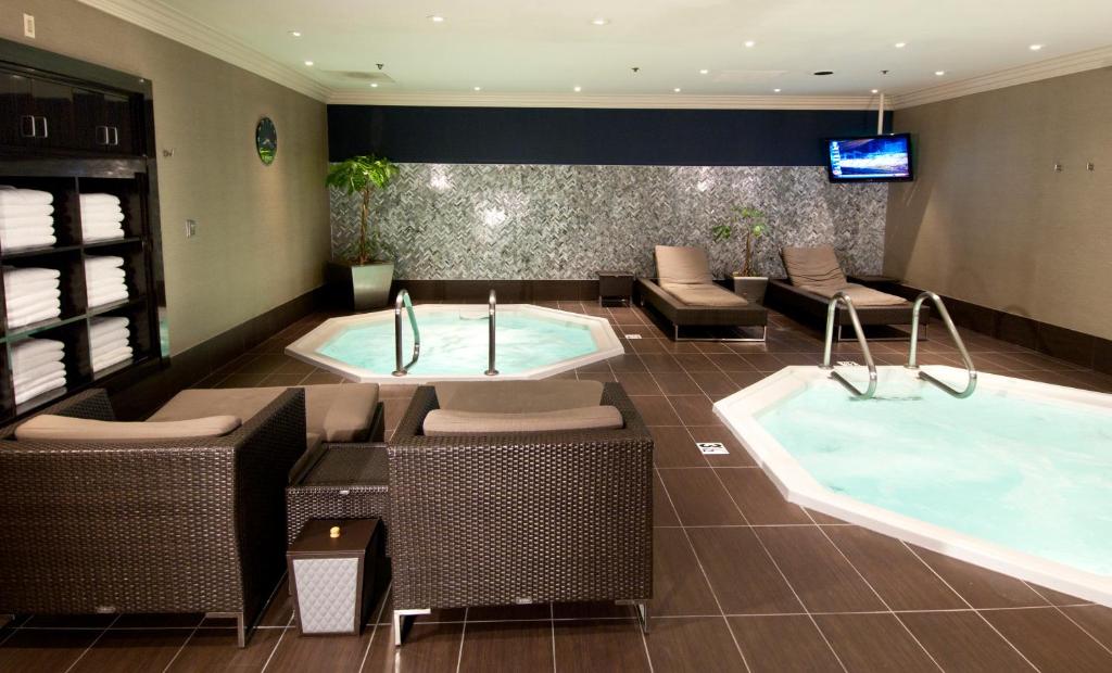 TI - Treasure Island Hotel & Casino