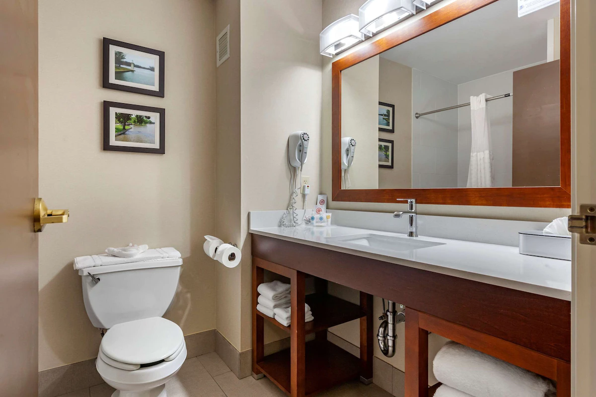 Comfort Inn & Suites Geneva West Chicago 3