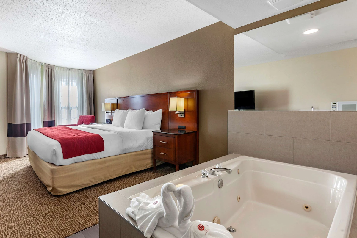 Comfort Inn & Suites Geneva West Chicago