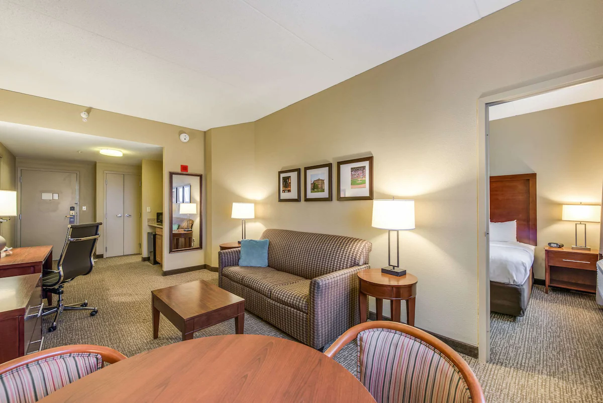 Comfort Suites Chicago O'Hare Airport 3