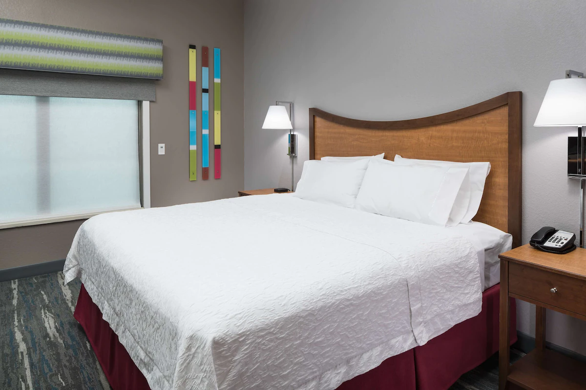 Hampton Inn & Suites Chicago-North Shore 2