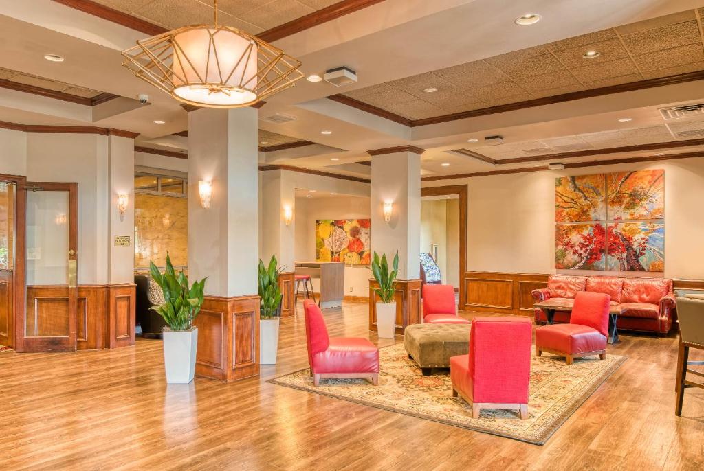 MCM Elegante Hotel and Suites – Dallas 4