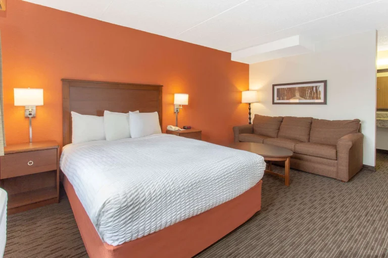 AmericInn by Wyndham Calumet 2