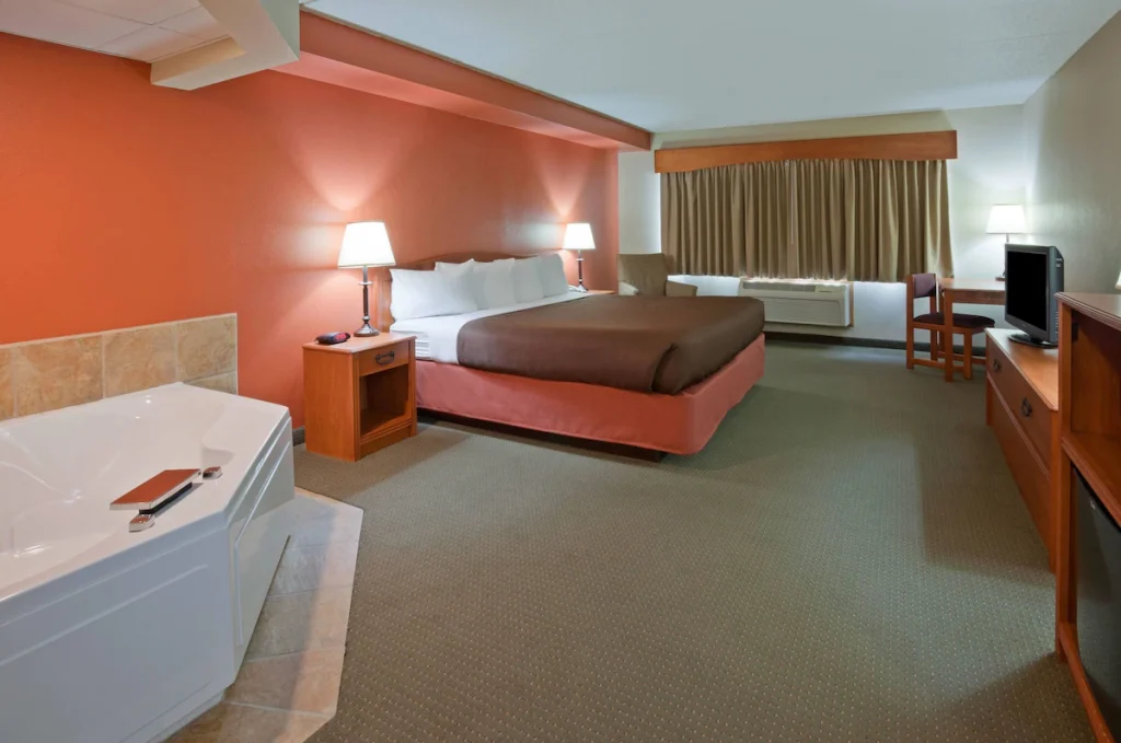 AmericInn by Wyndham Wetmore Munising