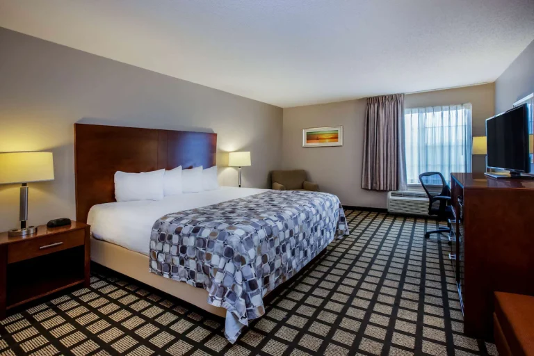 Baymont by Wyndham Mackinaw City 2