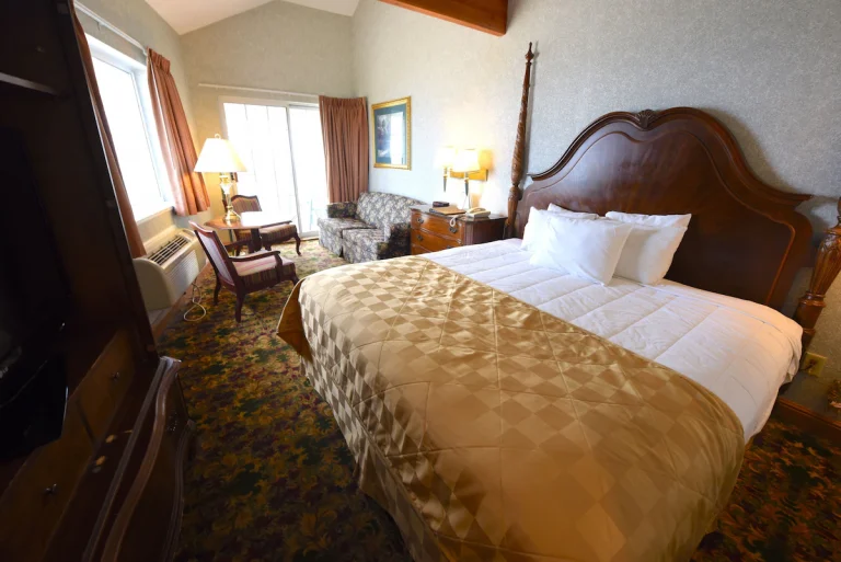 Clarion Hotel Beachfront 2
