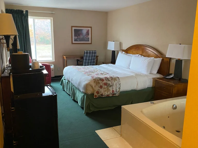 Hometown Inn