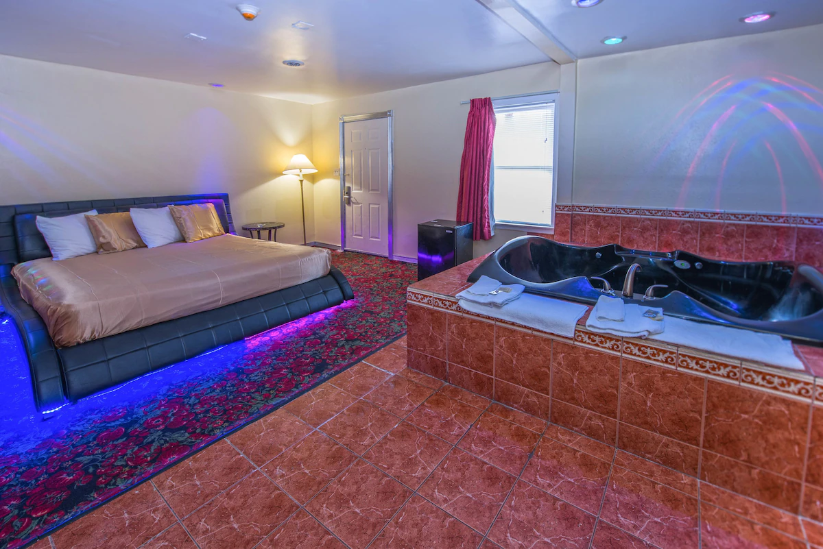 Presidential Inn & Suites
