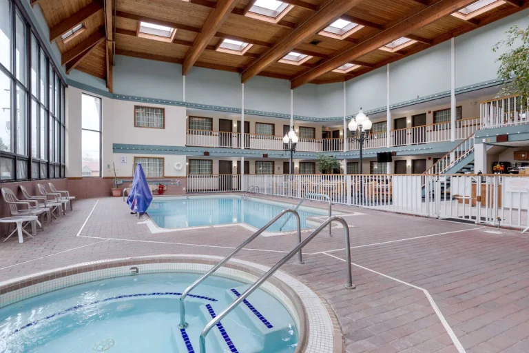 Rodeway Inn 3