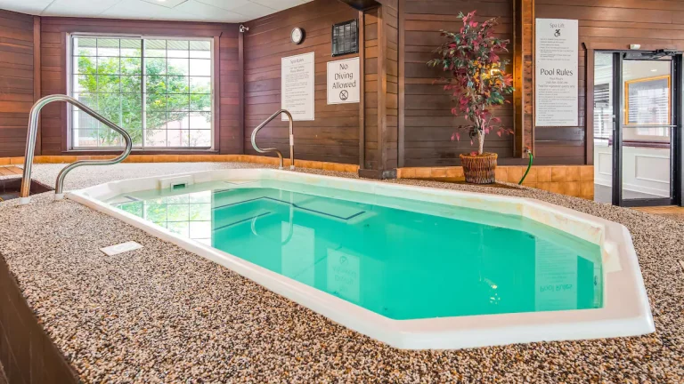 Best Western Greenfield Inn 4