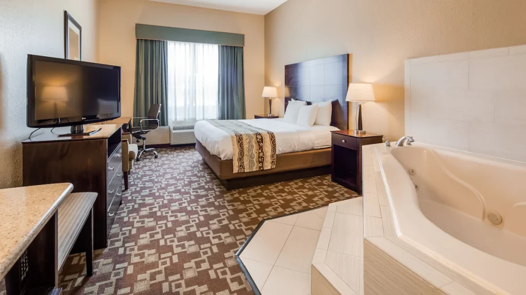 Best Western Plus Hobby Airport Inn & Suites