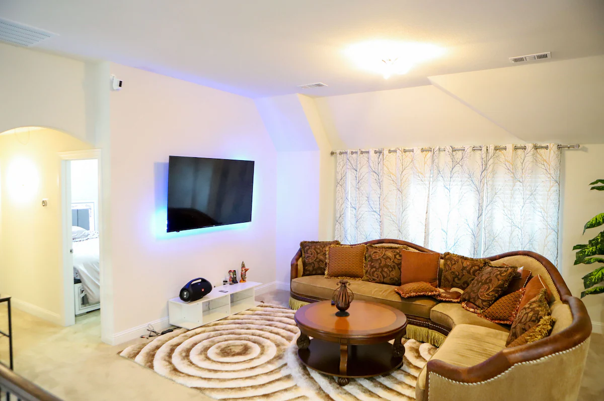 House Of Elegance 5