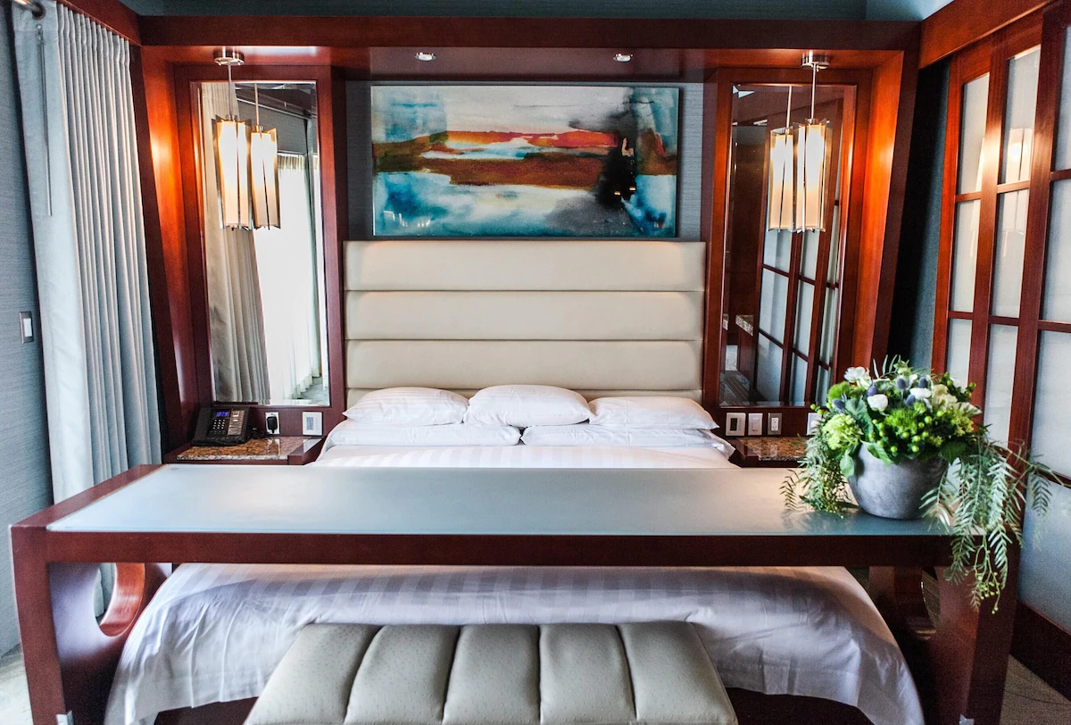 Shade Hotel 5
