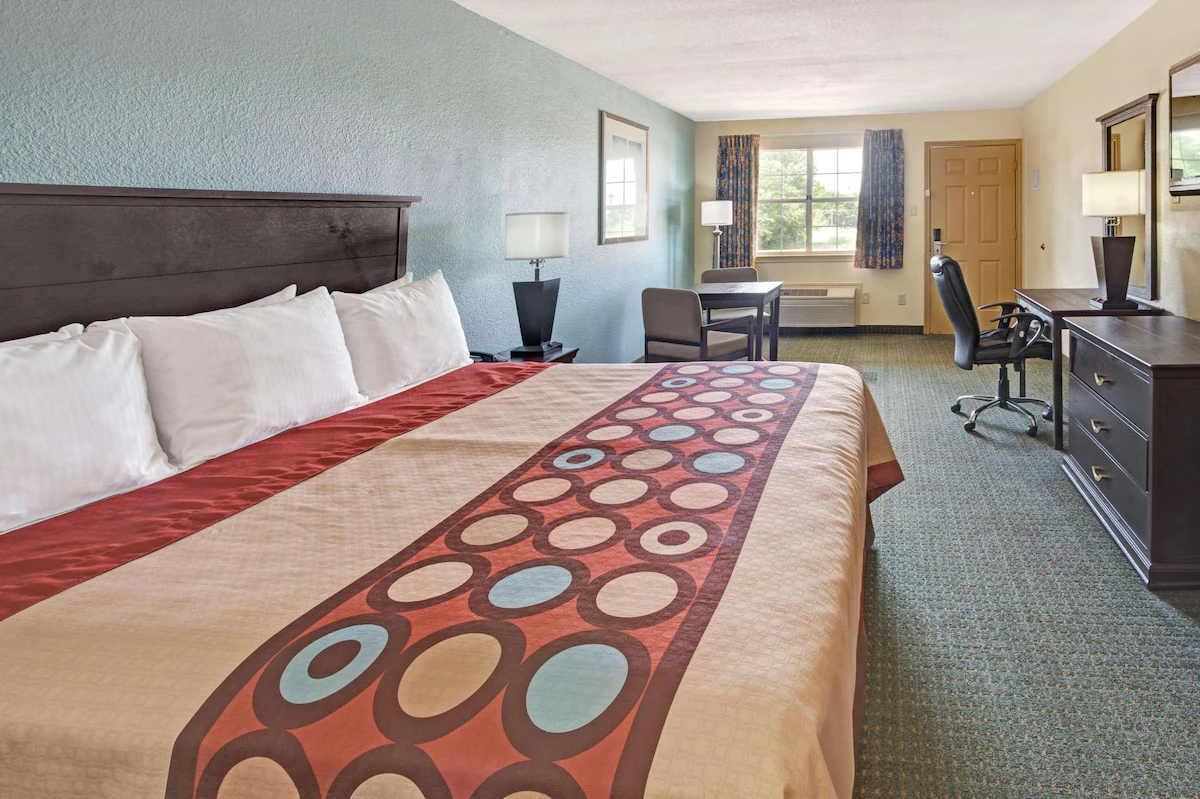Super 8 Dallas East Near Fair Park Downtown 3