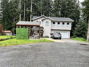Pearson's Pond Suites place picture