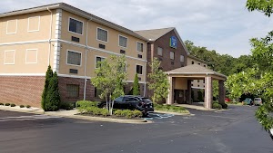 Magnolia Inn & Suites