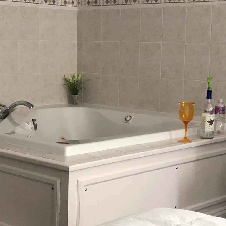 Mountain View Suites