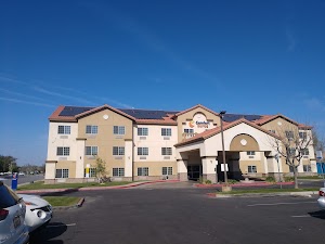 Comfort Suites