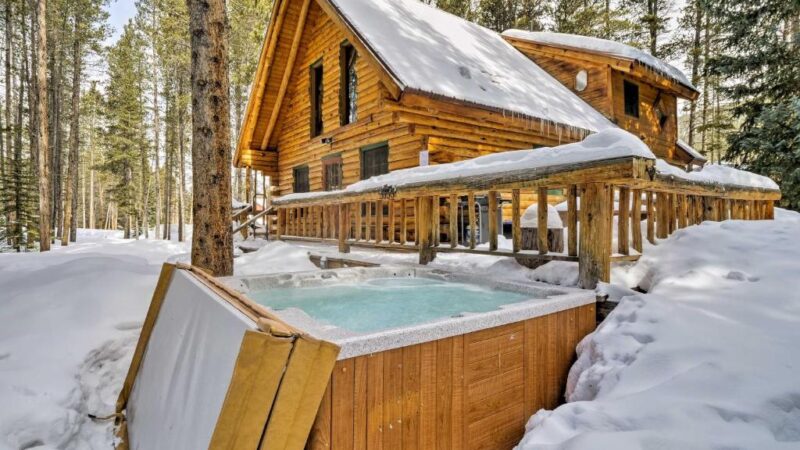 Breckenridge Cabin, cabin with a private hot tub, photo 1