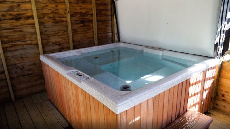 New River Gorge Cabin, cabin with a private hot tub