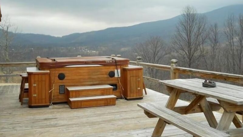 Sunset cabin, cabin with a private hot tub