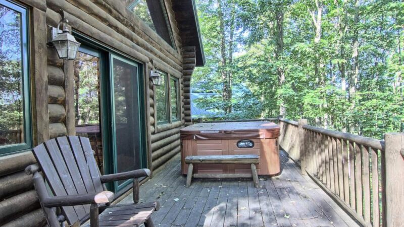 823 Mountain Cabin, cabin with a private hot tub, photo 1