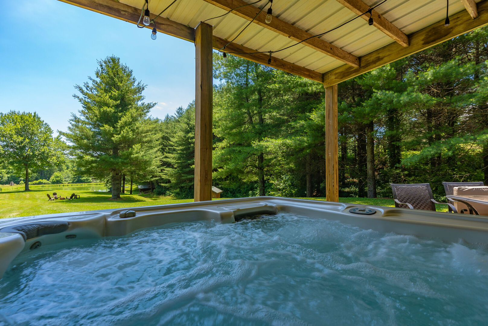 Cabins with Hot Tub in North Carolina