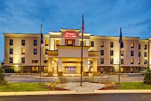 Hampton Inn & Suites Lansing West