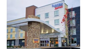 Fairfield Inn & Suites by Marriott Canton South