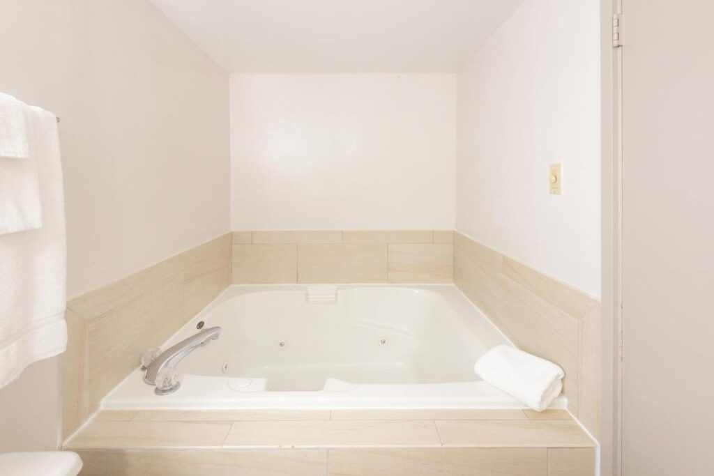 Holiday Inn Express Philadelphia NE – Bensalem