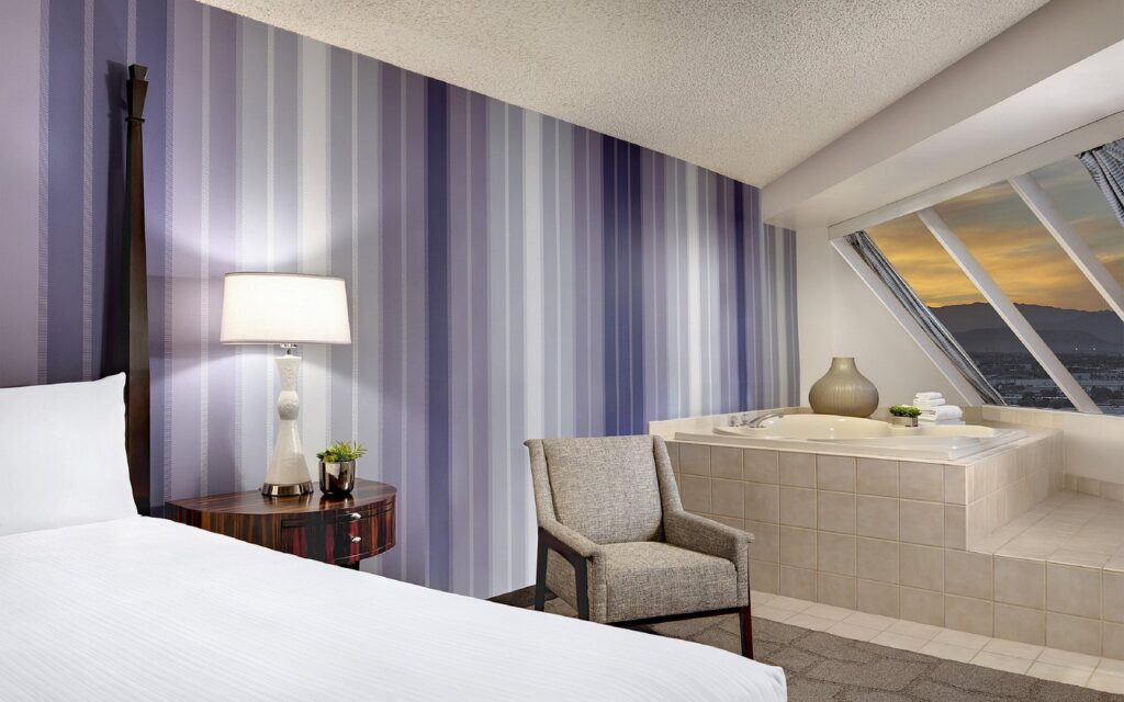 Luxor Hotel & Casino