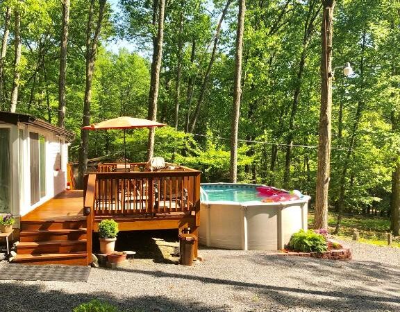 Pocono Cabin, cabin with a private hot tub