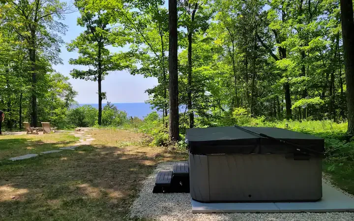 Sunset Sanctuary, cabin with a private hot tub