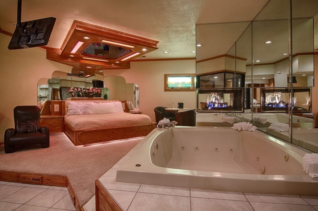 Sybaris Mequon