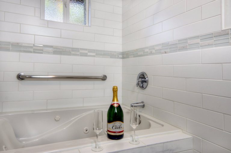 Aggie Inn, Ascend Hotel Collection
