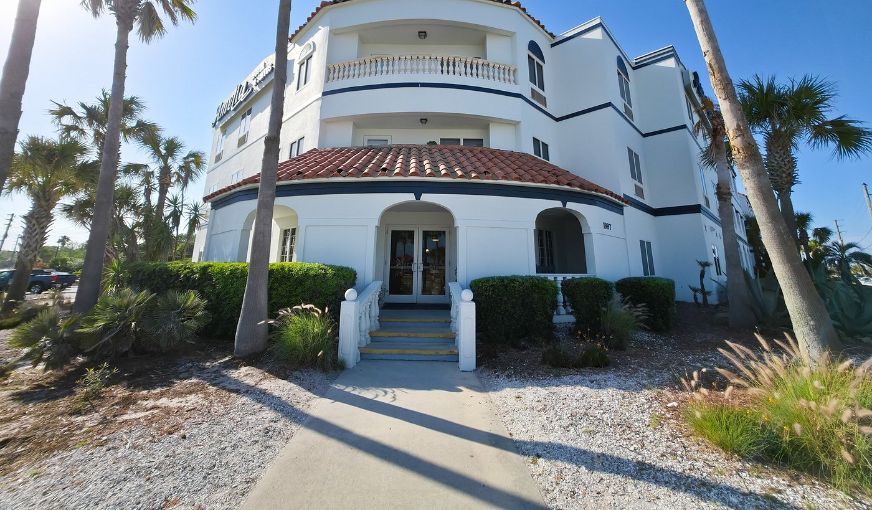 Amelia Hotel at the Beach, room with private jacuzzi, photo 6
