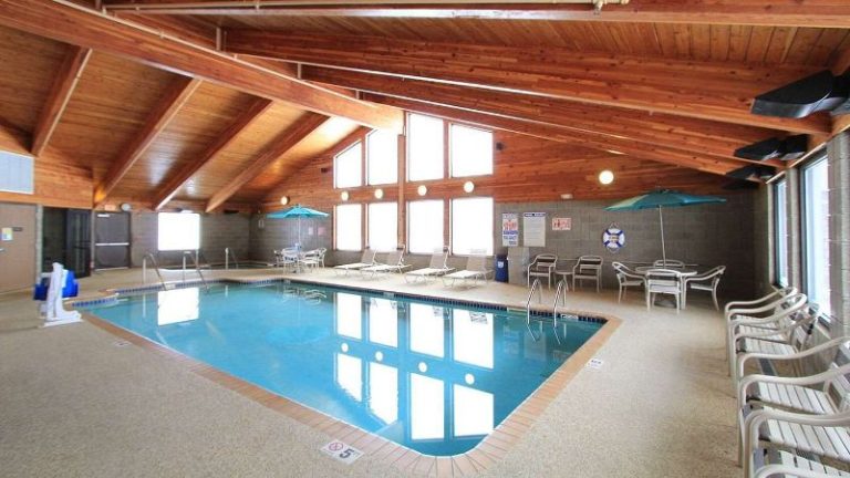 AmericInn Lodge & Suites Cedar Rapids Airport