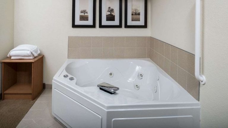 AmericInn by Wyndham Belle Fourche
