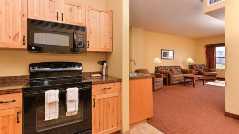 AmericInn by Wyndham Fargo Medical Center