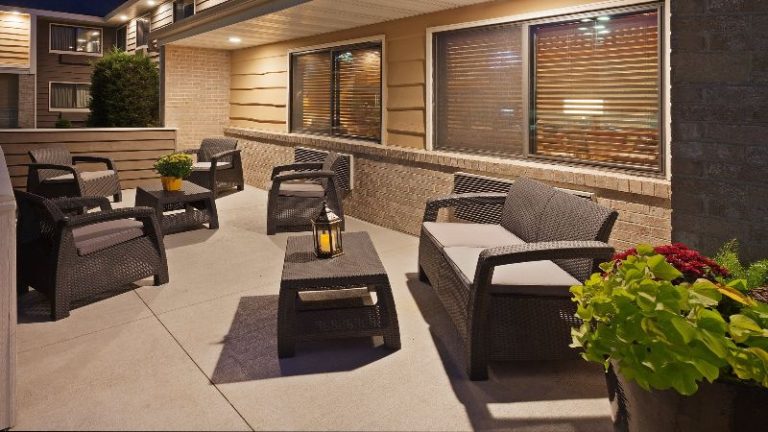 AmericInn by Wyndham Hartford SD